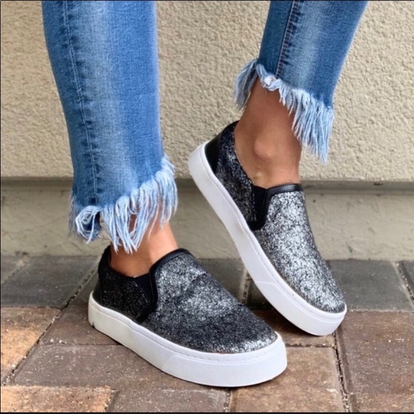 Luichiny Shoes - Luichiny Silver Fur Loafers! NEW!